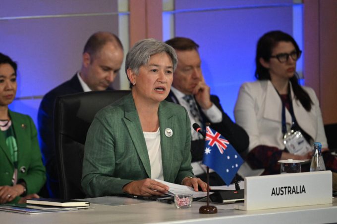 australia-leaves-door-open-to-joint-south-china-sea-patrols-after-beijing’s-missile-test