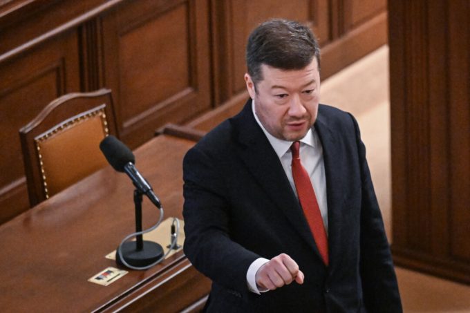 czech-lower-house-speaker-leads-business-delegation-to-beijing-in-shift-from-taiwan