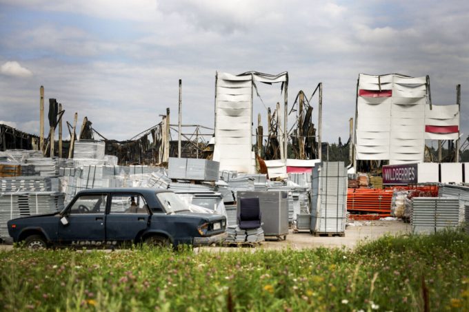 russian-retailer-wildberries-says-ukraine-struck-3-more-warehouses