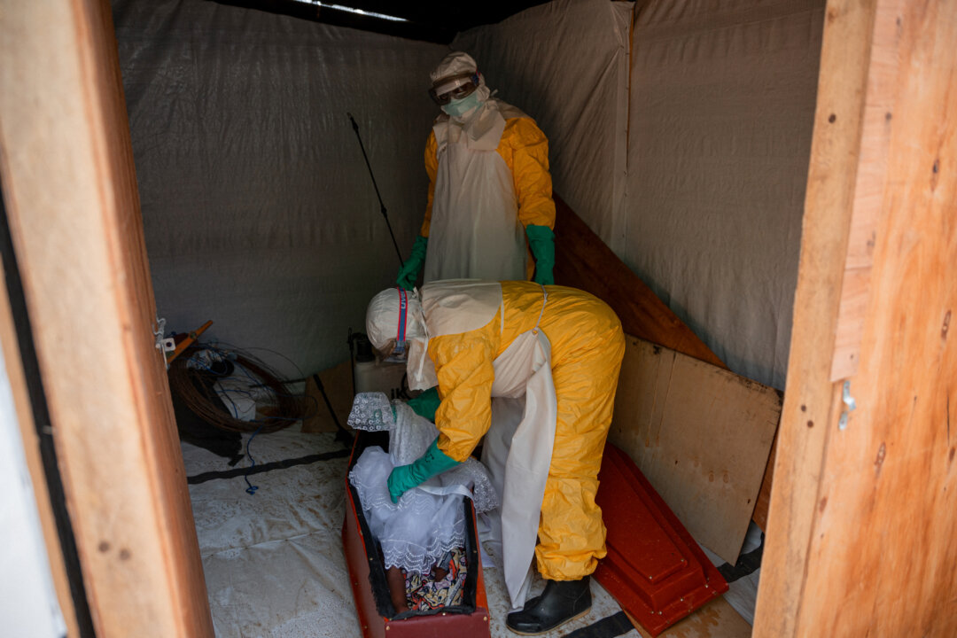 1st-ebola-deaths-reported-in-congo-displacement-camp