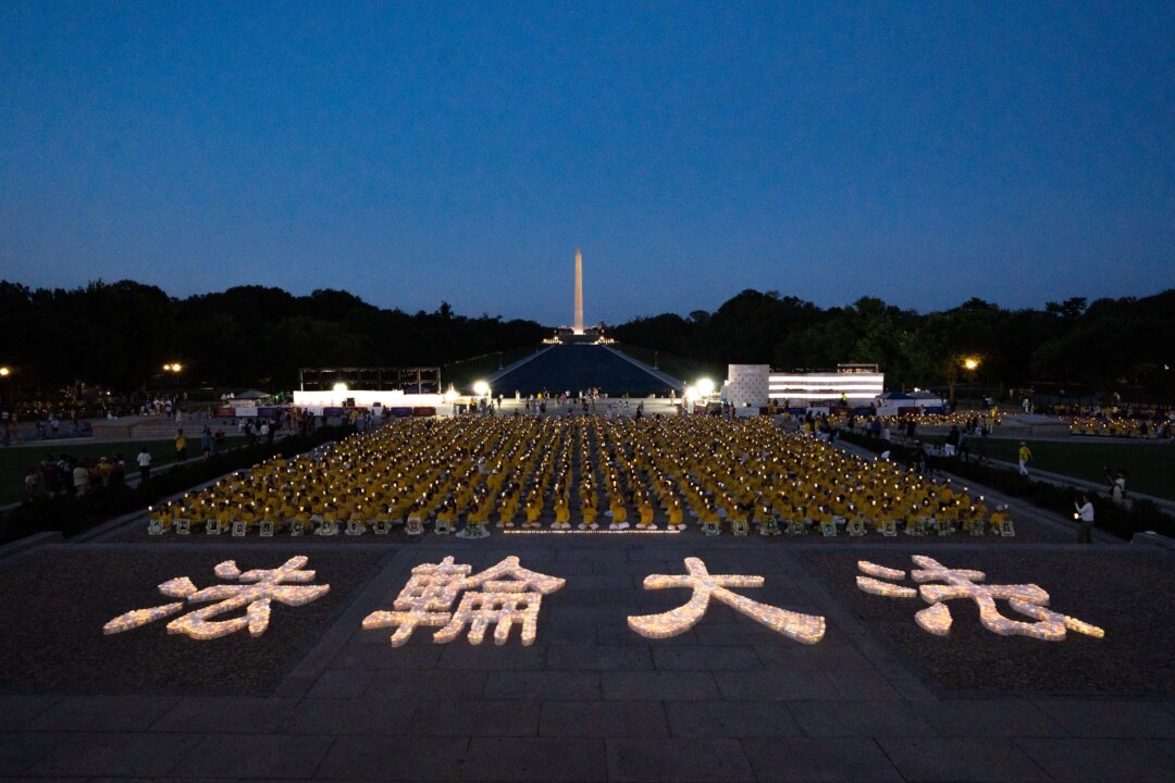candlelight-vigil-commemorates-falun-gong-victims-of-persecution