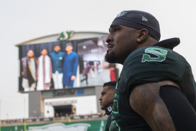 saskatchewan-roughrider-fans-pay-tribute-to-player-and-man-killed-in-crash
