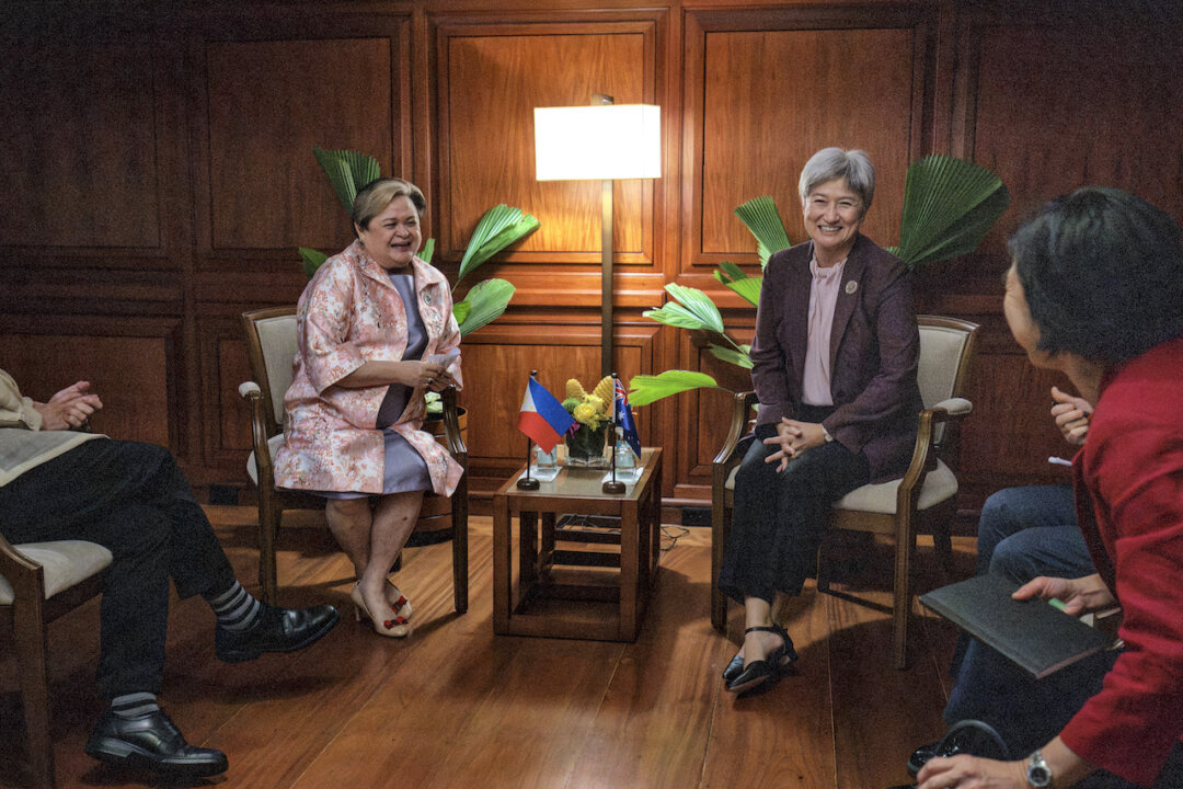 australia-doubles-maritime-aid-to-philippines,-warns-china’s-south-china-sea-actions-risk-regional-stability