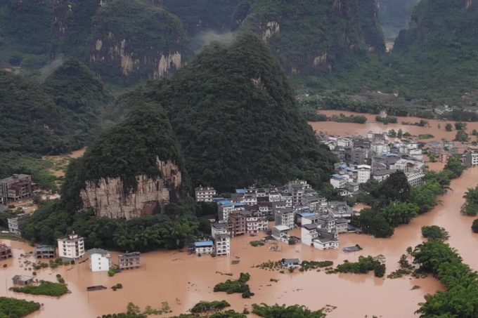 china’s-flood-disaster-relief-inadequate-as-many-victims-struggle-to-find-food-and-drinking-water:-volunteer