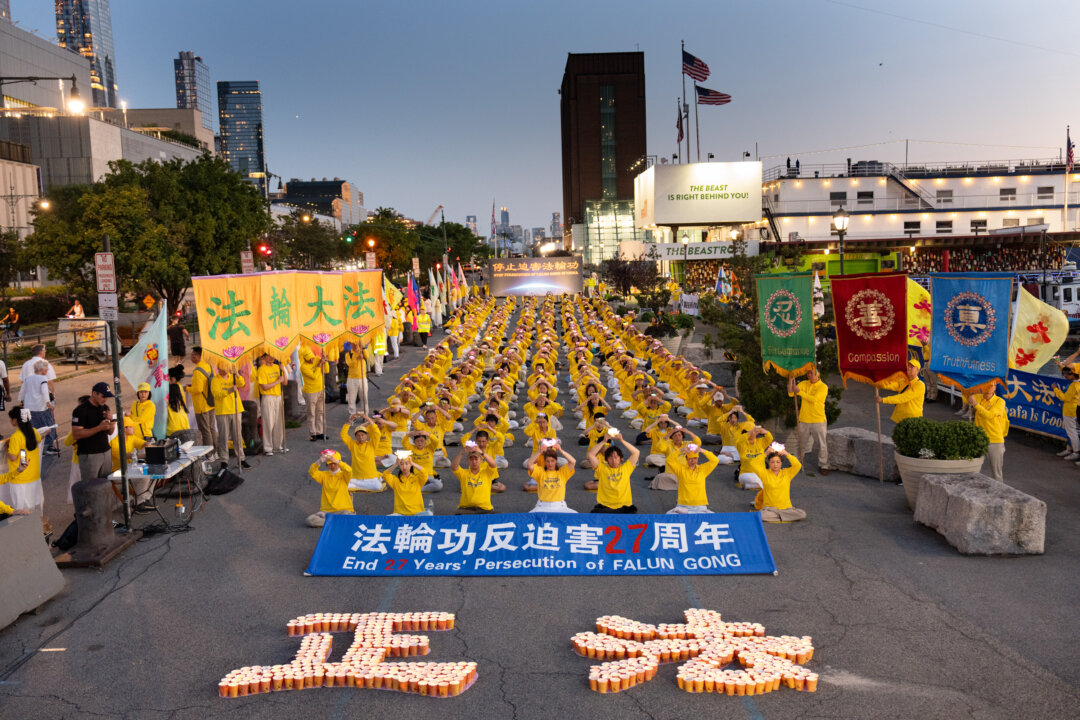 candlelight-vigil-marks-27-years-of-persecution-of-falun-gong-in-china