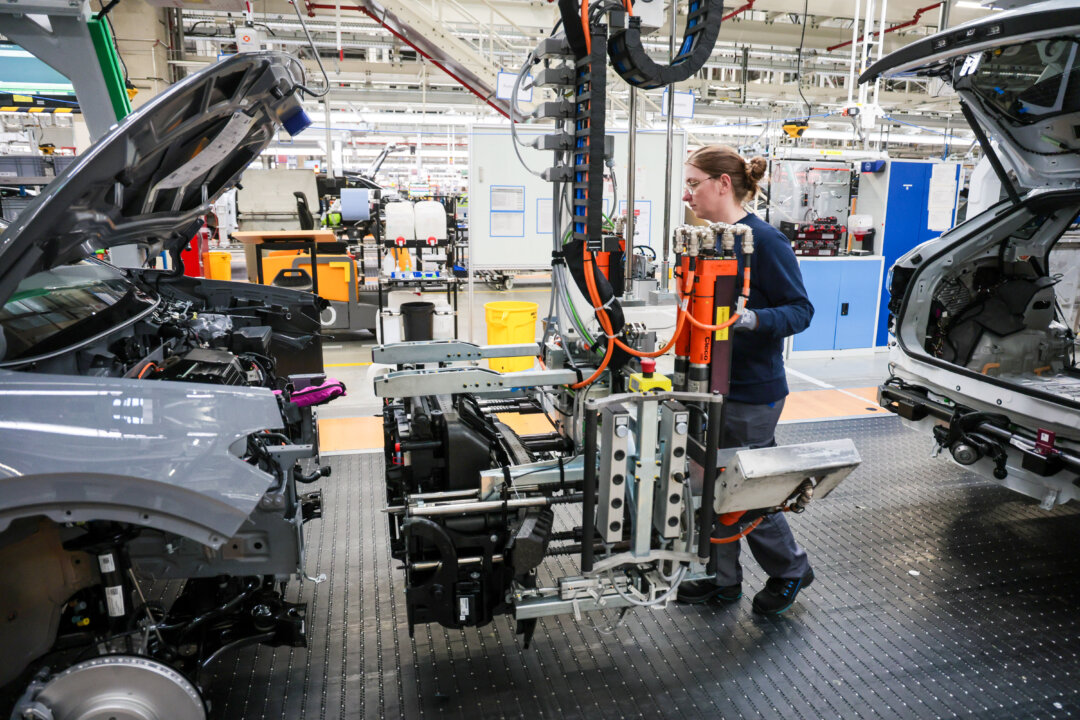eu-eases-carbon-market-rules-to-take-pressure-off-industry