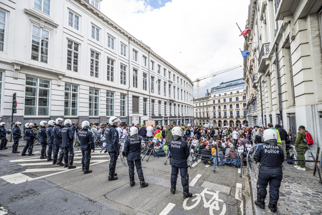 us-state-department-issues-travel-advisory-for-belgium