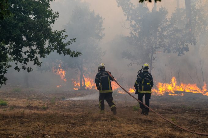 france,-spain-battle-wildfires-as-more-than-250,000-people-are-forced-to-flee-homes