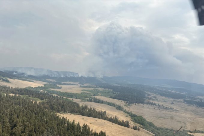 wildfires-merge,-cross-highway-97-north-of-clinton,-bc