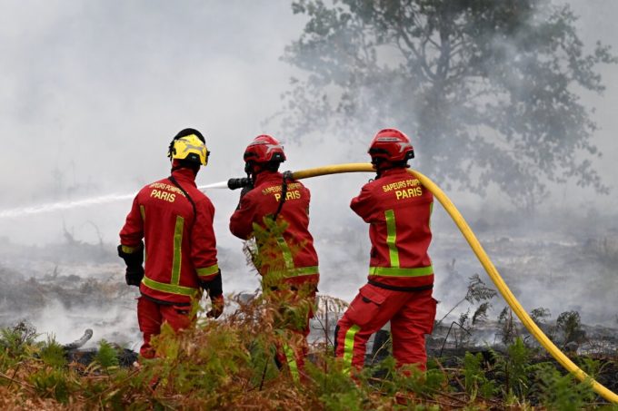 live-now:-views-of-wildfires-in-france-and-spain-(july-27)