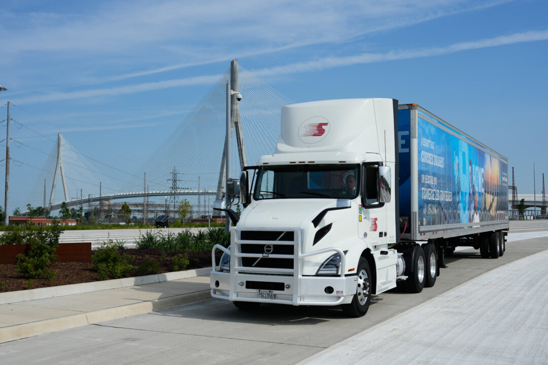 gordie-howe-bridge-means-smoother-transport,-but-not-lower-consumer-prices:-truckers
