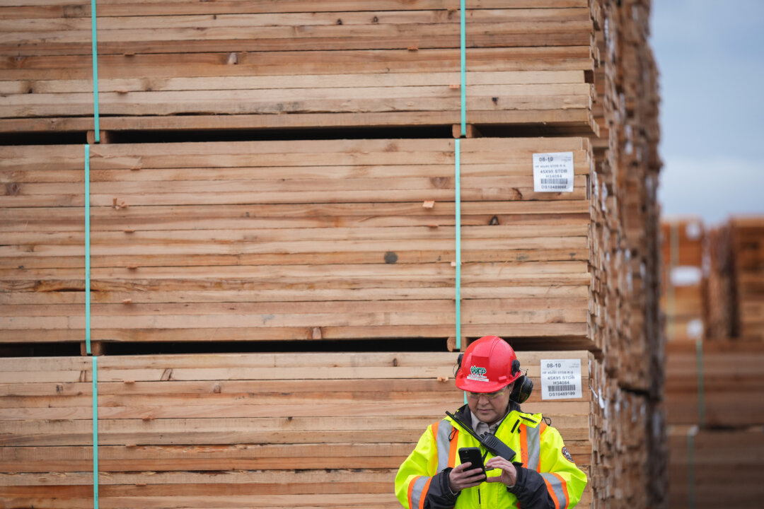 ottawa-lends-millar-western-lumber-$100m-to-cope-with-tariff-impacts