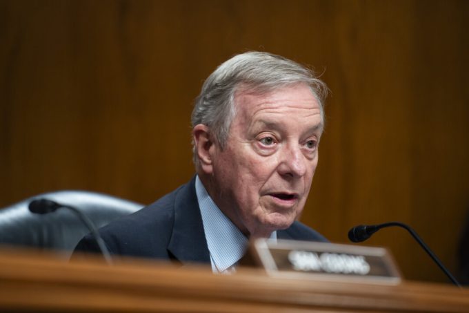 senator-durbin-urges-china-to-free-political-prisoners-before-xi’s-us-visit