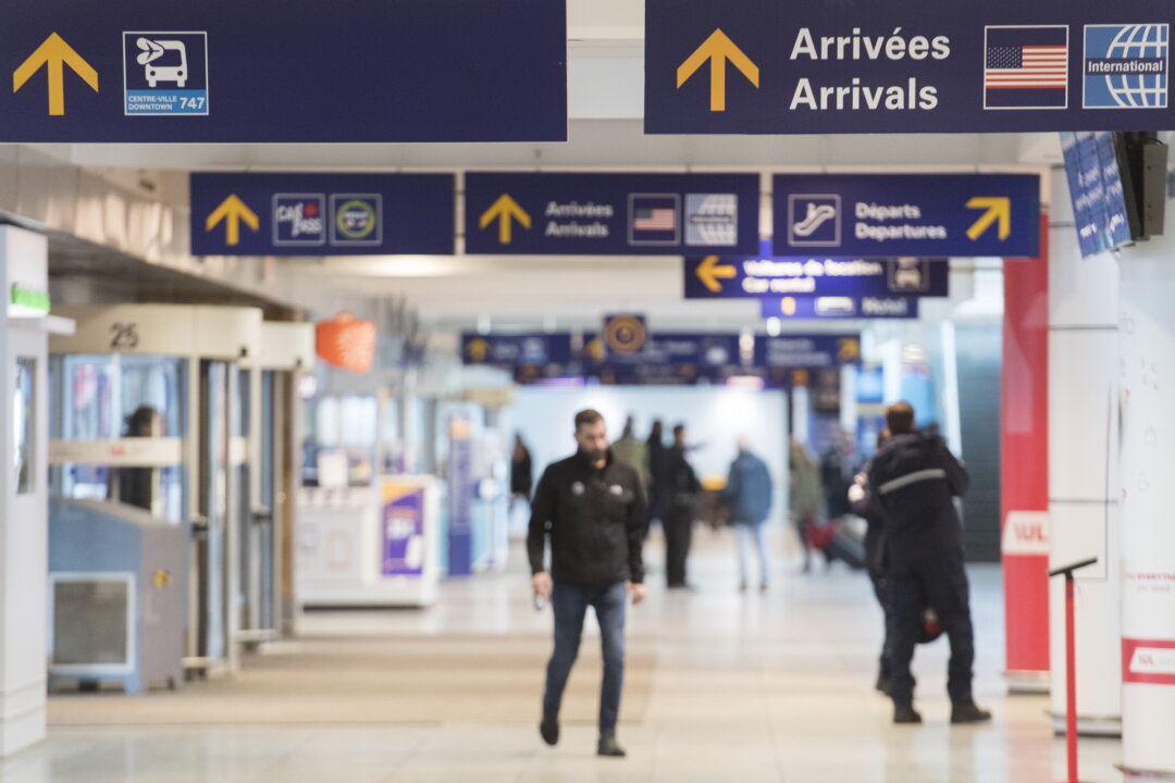 us-customs-causes-cancellation-of-some-flights-departing-from-montreal-airport