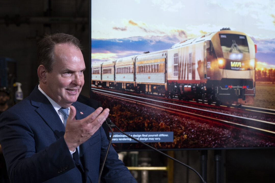 ottawa-announces-nearly-$2-billion-for-45-hybrid-battery-diesel-via-rail-passenger-trains