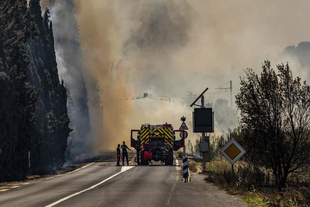 france-sends-wildfire-evacuees-home-as-blazes-multiply-across-southern-europe