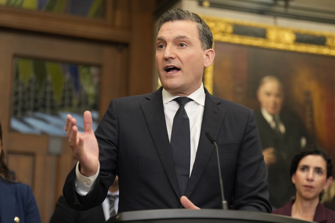 human-or-ai-bot?-ottawa-consulting-on-transparency-of-ai-systems