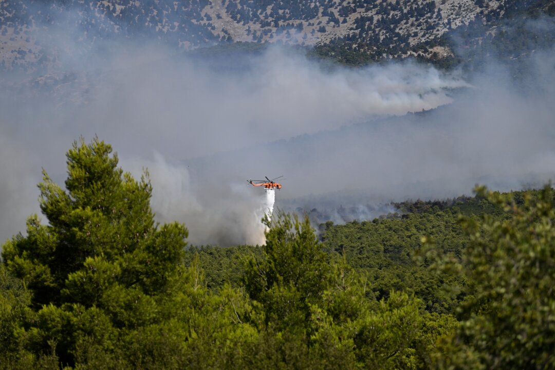 2-killed-when-firefighting-helicopters-collide-near-athens-as-europe’s-wildfire-emergency-rages