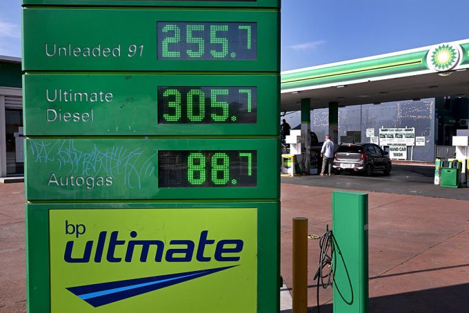 servos-warned-with-$100-million-fine-as-fuel-prices-to-spike