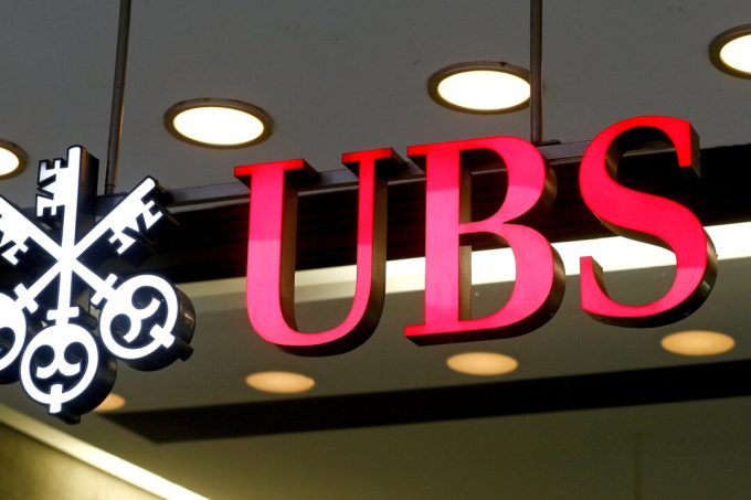 ubs-financial-services-hit-with-$125-million-in-anti-money-laundering-fines