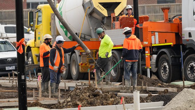 builders-grapple-with-insurance-premium-hikes-of-up-to-300-percent:-inquiry-told
