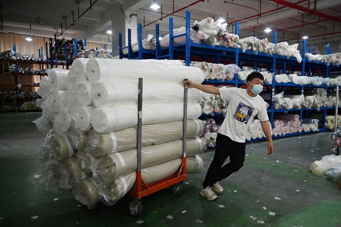 china’s-manufacturing-slump-deepens-as-small-factories-struggle-to-survive