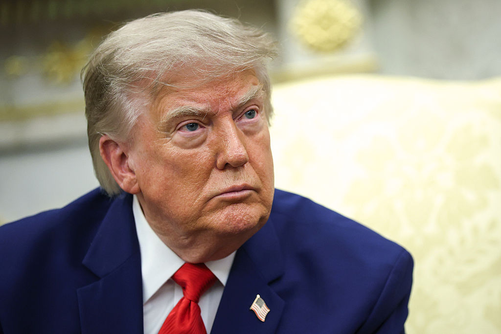 trump-says-us-has-‘massive-amounts’-of-munitions,-dismisses-reports-of-shortages