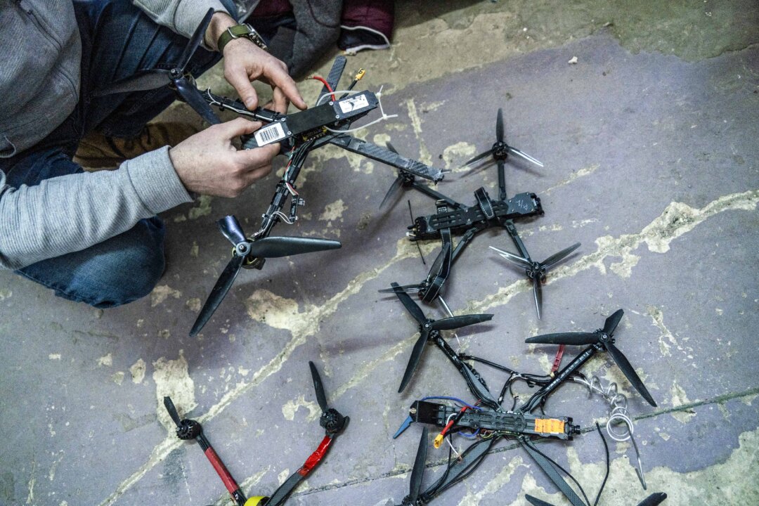 russia-considering-strikes-in-baltic-region-using-ukrainian-drones,-lithuania-says