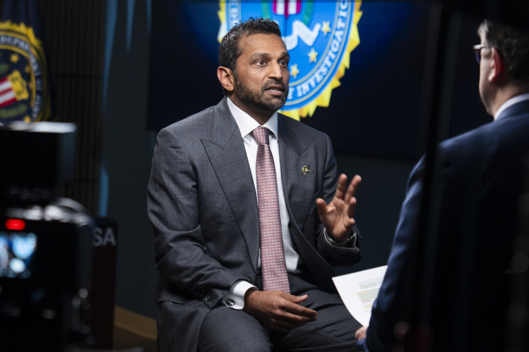 fbi-working-with-dhs,-odni-on-election-integrity:-fbi-director