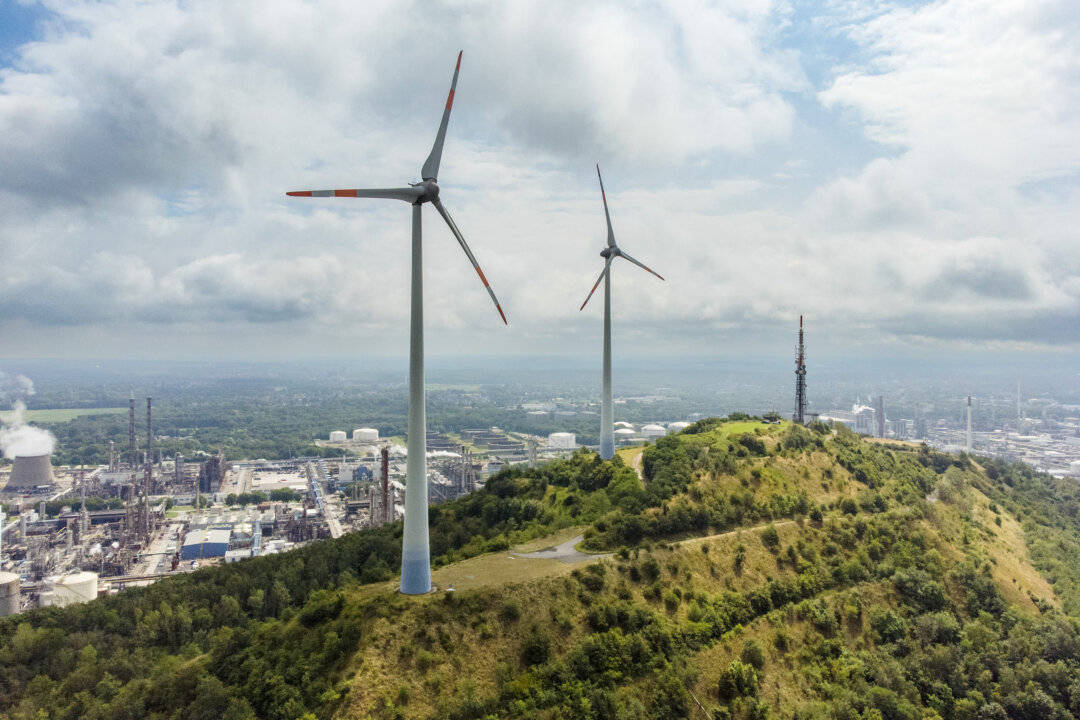 us-pays-german-company-$1.22-billion-to-cancel-wind-leases