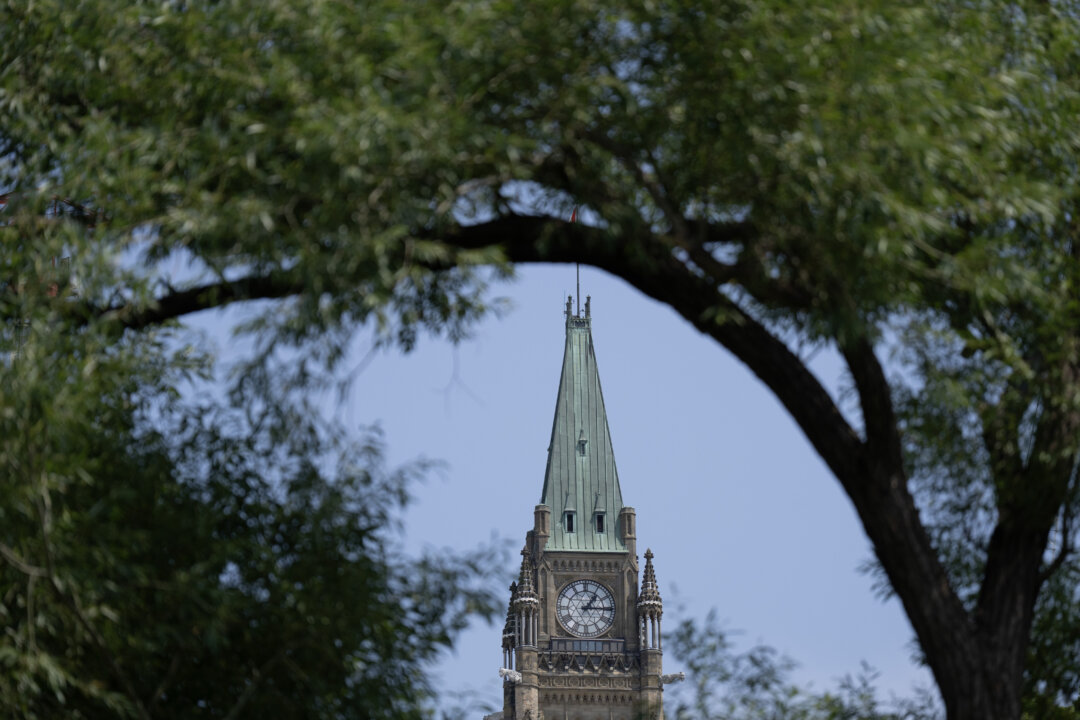 liberal-mp-shaun-chen-to-resign,-citing-health-issues-after-accident