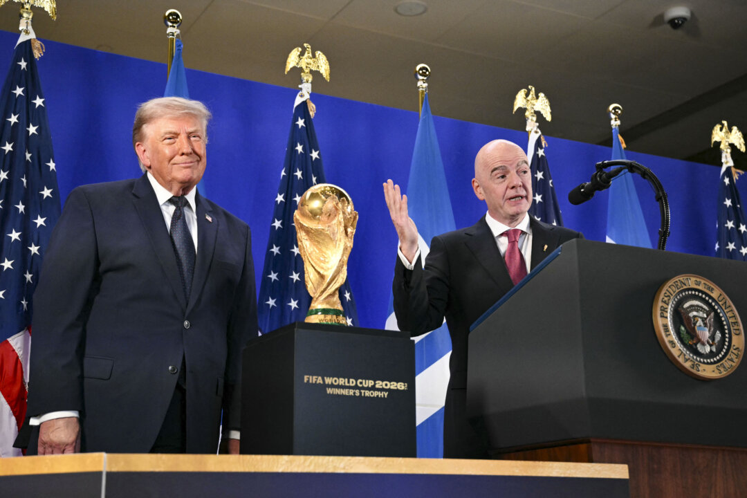 trump-says-replacing-infantino-would-be-‘terrible-mistake’