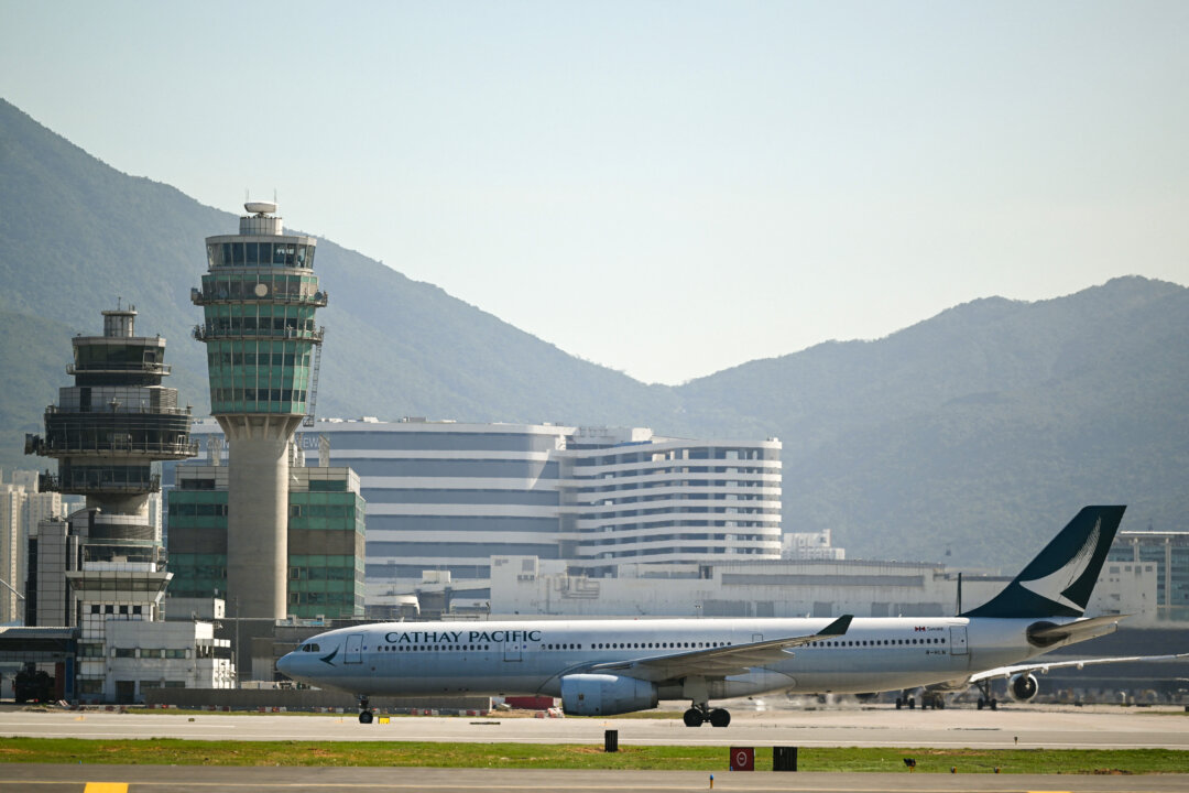 hong-kong-tightens-screening-of-chinese-passengers-traveling-to-us-ahead-of-ccp’s-new-exit-ban