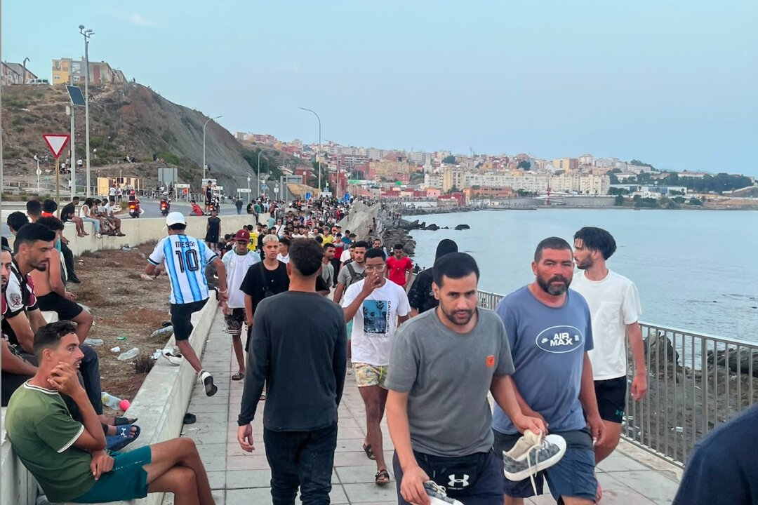 morocco’s-islamist-and-leftist-parties-criticize-government-over-ceuta,-media-suspect-algeria