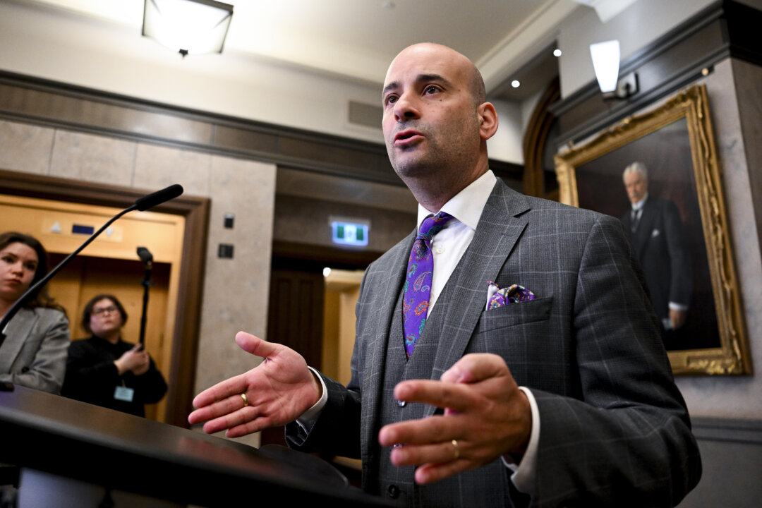 conservatives,-bloc-demand-emergency-parliamentary-meeting-over-nato-intern-charged-with-spying