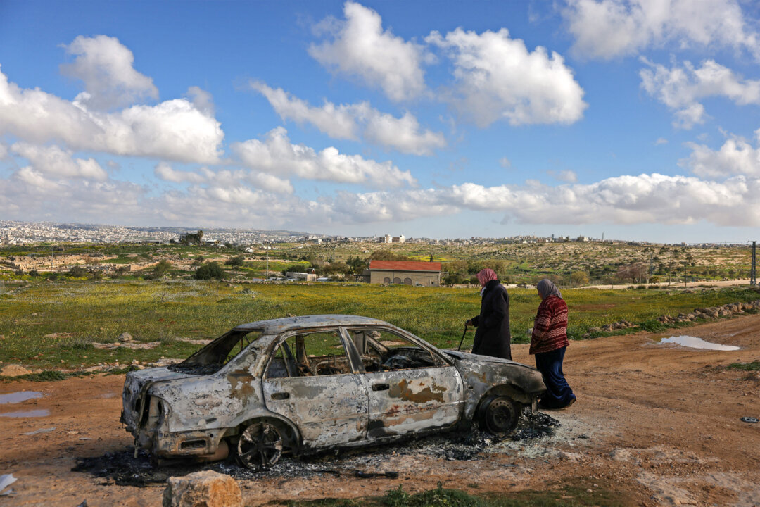 us-ambassador-to-israel-condemns-settler-violence-against-palestinian-homes-in-west-bank