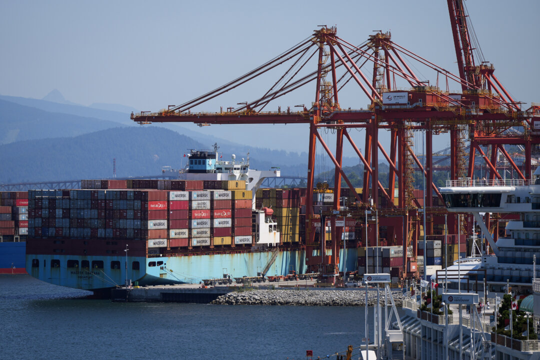 white-house-says-canada-one-of-top-enablers-of-china-‘transshipment-scam’-to-get-around-us-tariffs