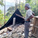 magnitude-7.7-earthquake-strikes-off-indonesia’s-coast,-toppling-buildings-and-killing-at-least-2