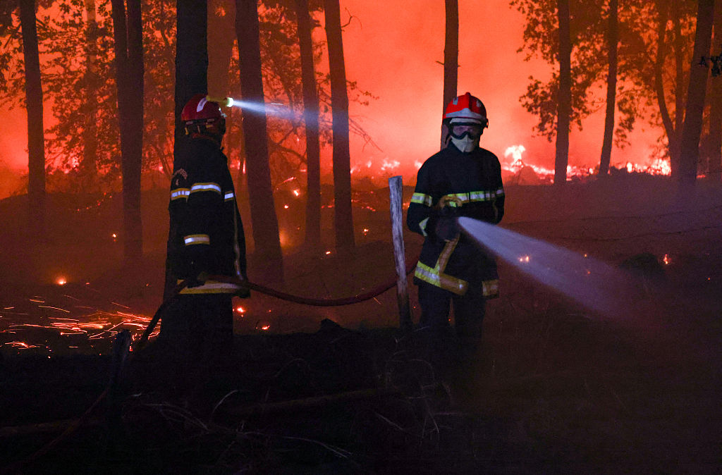 from-france-to-croatia,-wildfires-force-mass-evacuations-across-europe
