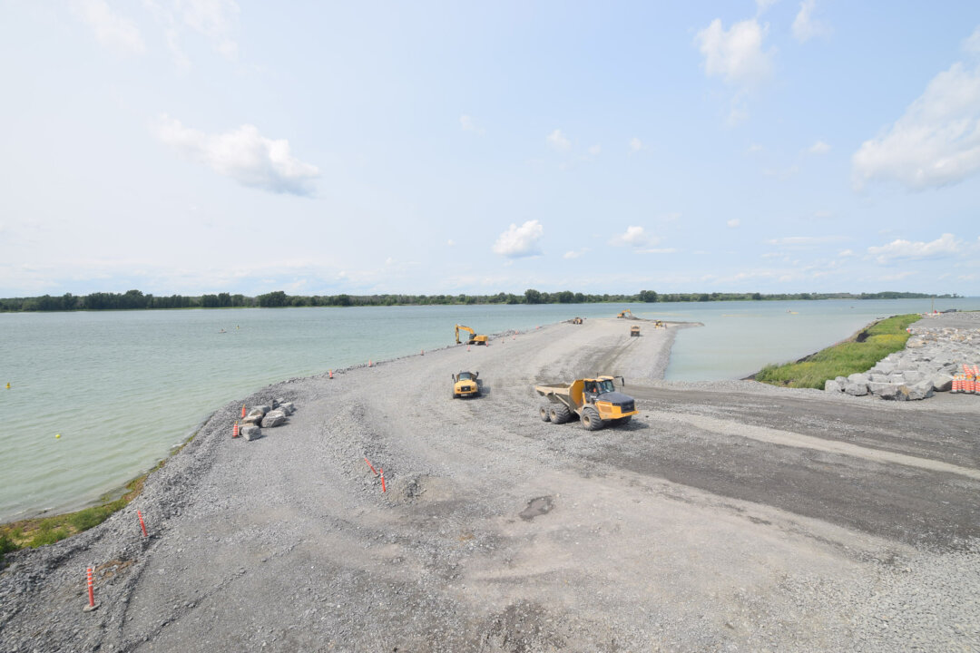 construction-on-montreal-port-expansion-underway-as-‘nation-building’-effort-ramps-up