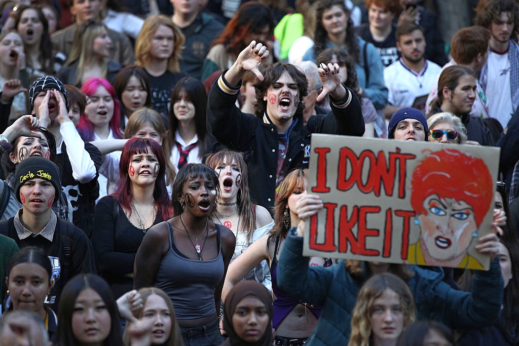 one-nation-grandma-allegedly-punched-and-left-with-broken-rib-at-brisbane’s-ekka