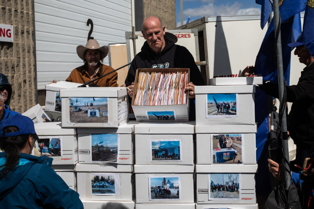 pro-separation-and-anti-coal-groups-challenge-alberta’s-petition-verification-process