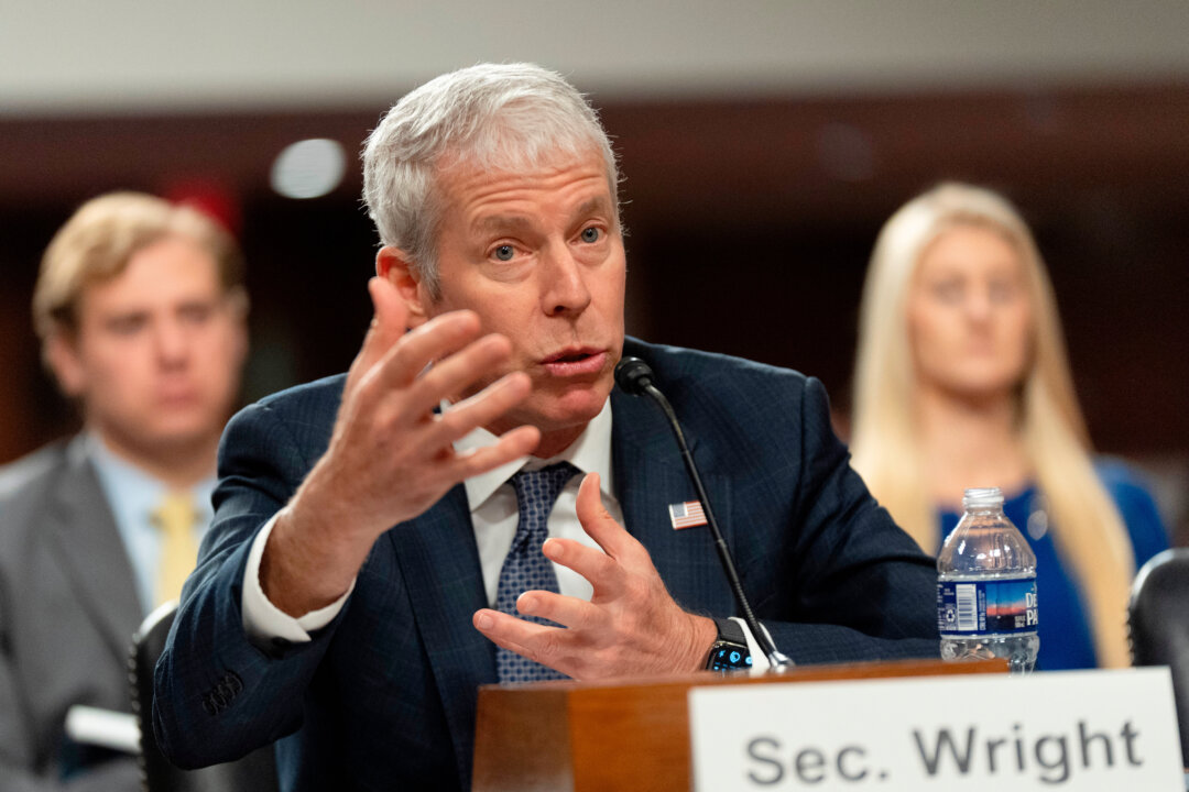wright-says-us-to-boost-fuel-refinery-output-as-hormuz-disruptions-continue