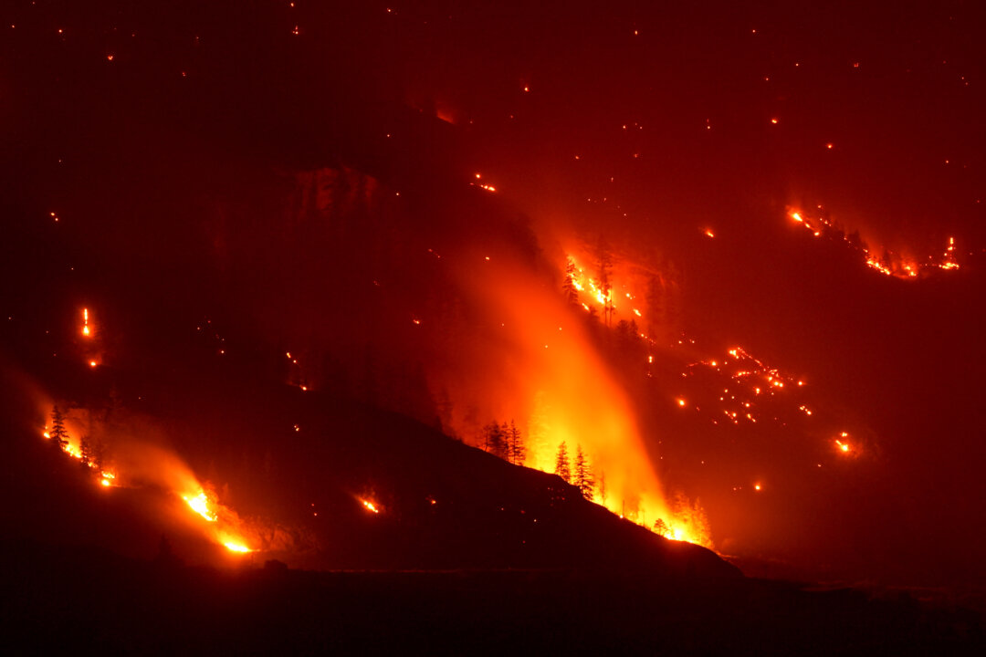officials-confirm-wildfire-damaged-150-structures-in-and-around-summerland,-bc