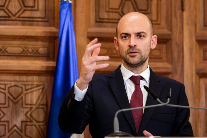 france-to-expel-2-iranian-diplomats-after-alleged-assault-on-2-french-diplomats-in-tehran