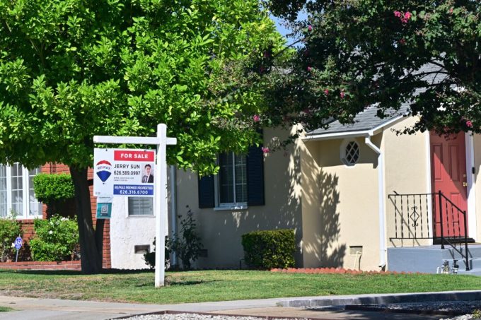 buying-may-not-beat-renting-until-retirement-in-some-expensive-markets:-zillow