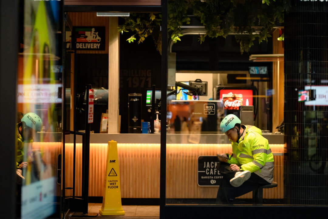 wealth-exodus:-australians-flock-to-property-investment-over-business