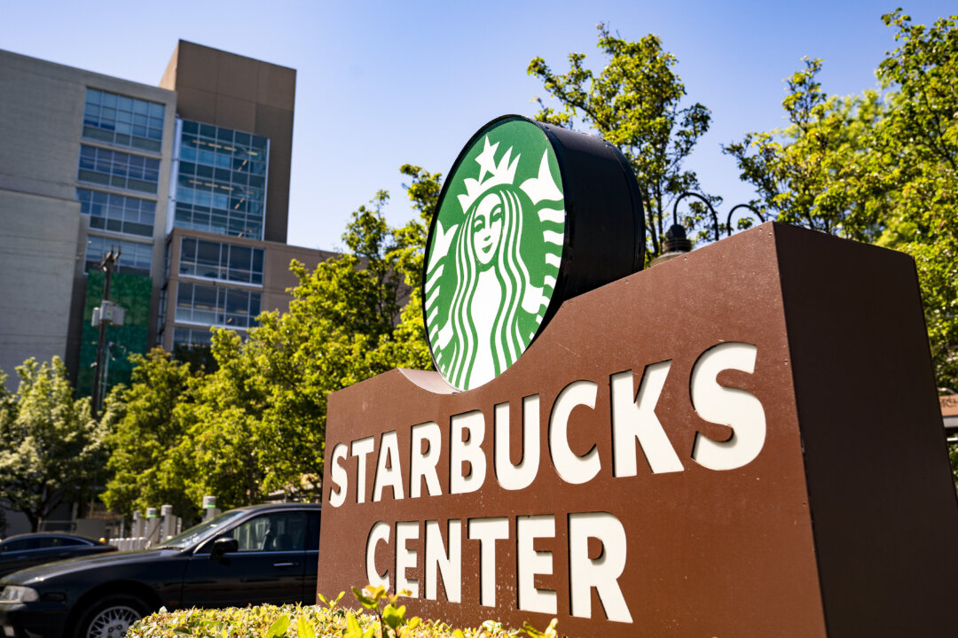 starbucks-cuts-hundreds-of-corporate-jobs-at-seattle-headquarters