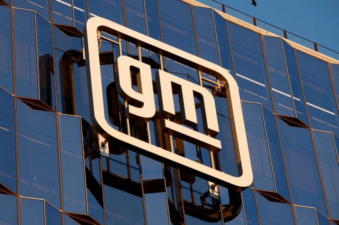 federal-regulators-expand-gm-engine-failure-probe-to-nearly-1-million-vehicles