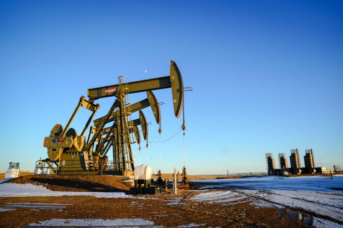 oil-prices-drop-ahead-of-new-us-sanctions-on-iran
